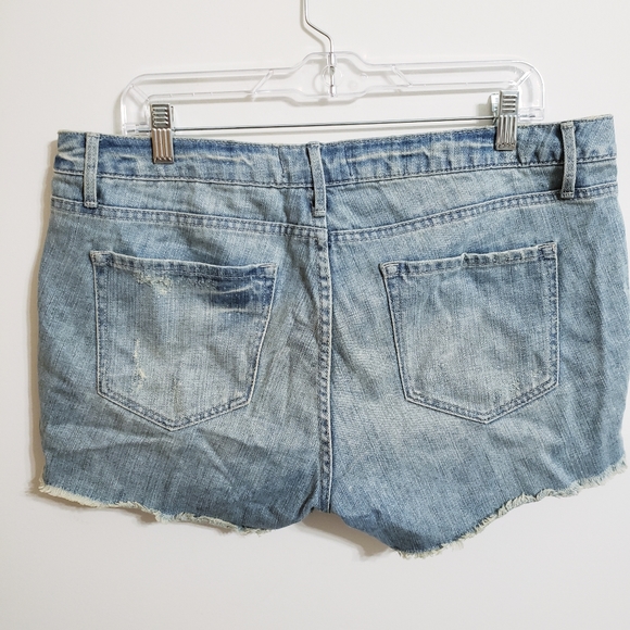 Rachel Roy Cotton Floral Studded Short…31 - Picture 4 of 6